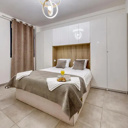 Chic & Cosy Appartment In Hyper Center, Parking Free & Air Conditioned & Wifi Nice Exterior photo