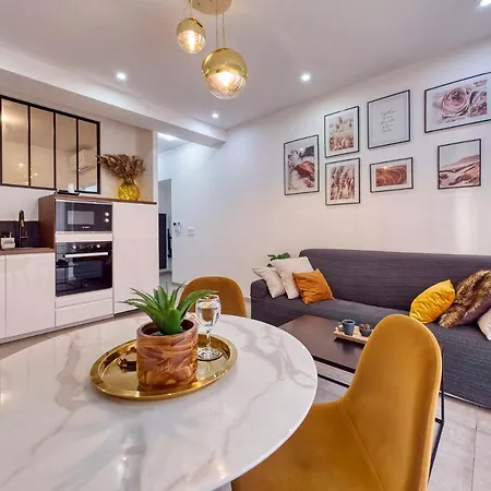 Chic & Cosy Appartment In Hyper Center, Parking Free & Air Conditioned & Wifi Nice Exterior photo
