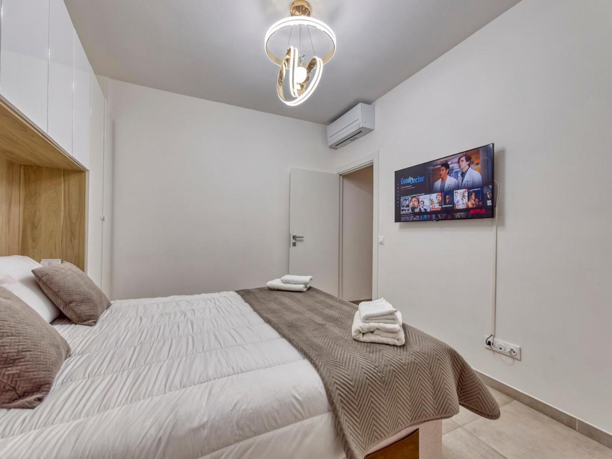 Chic & Cosy In Hyper Center, Parking Free & Air Conditioned & Wifi Appartement Nice