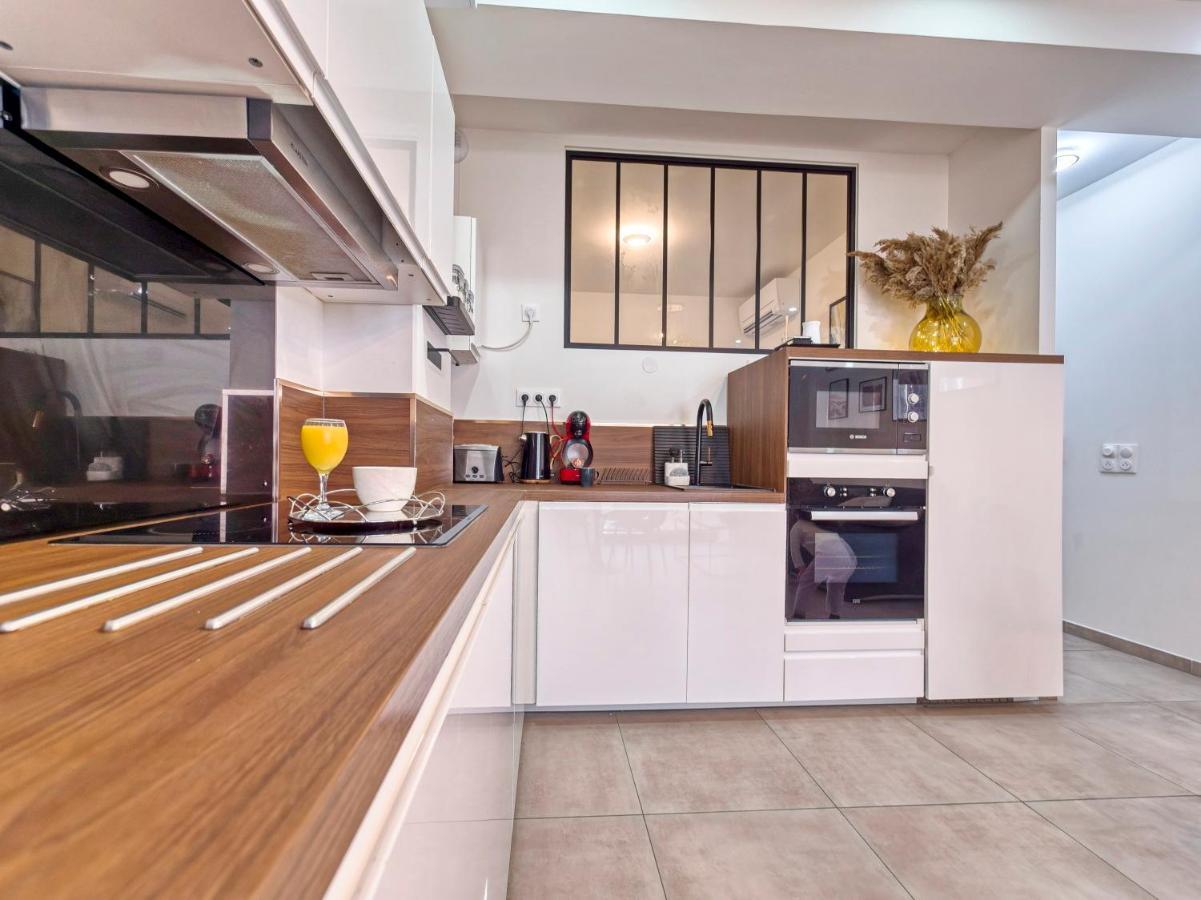 Chic & Cosy In Hyper Center, Parking Free & Air Conditioned & Wifi Appartement